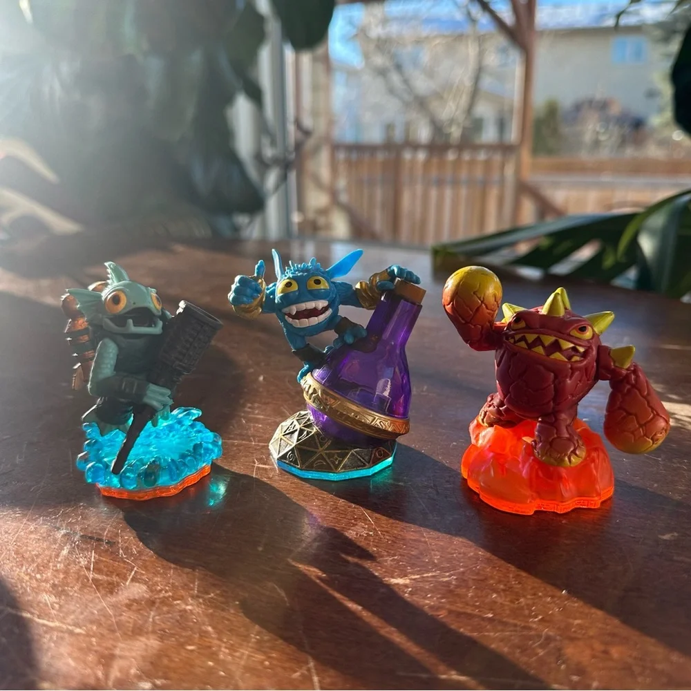 Skylanders Giants PS3 Game Portal Of Power 0000502 16 Figures Lot TESTED WORKS